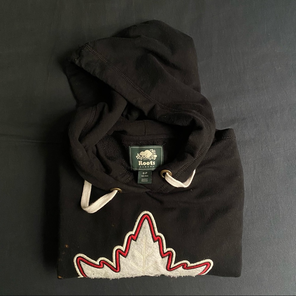 Roots black hoodie
